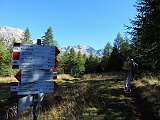 Direzione Alpe della Valle e Bocchetta omonima...........